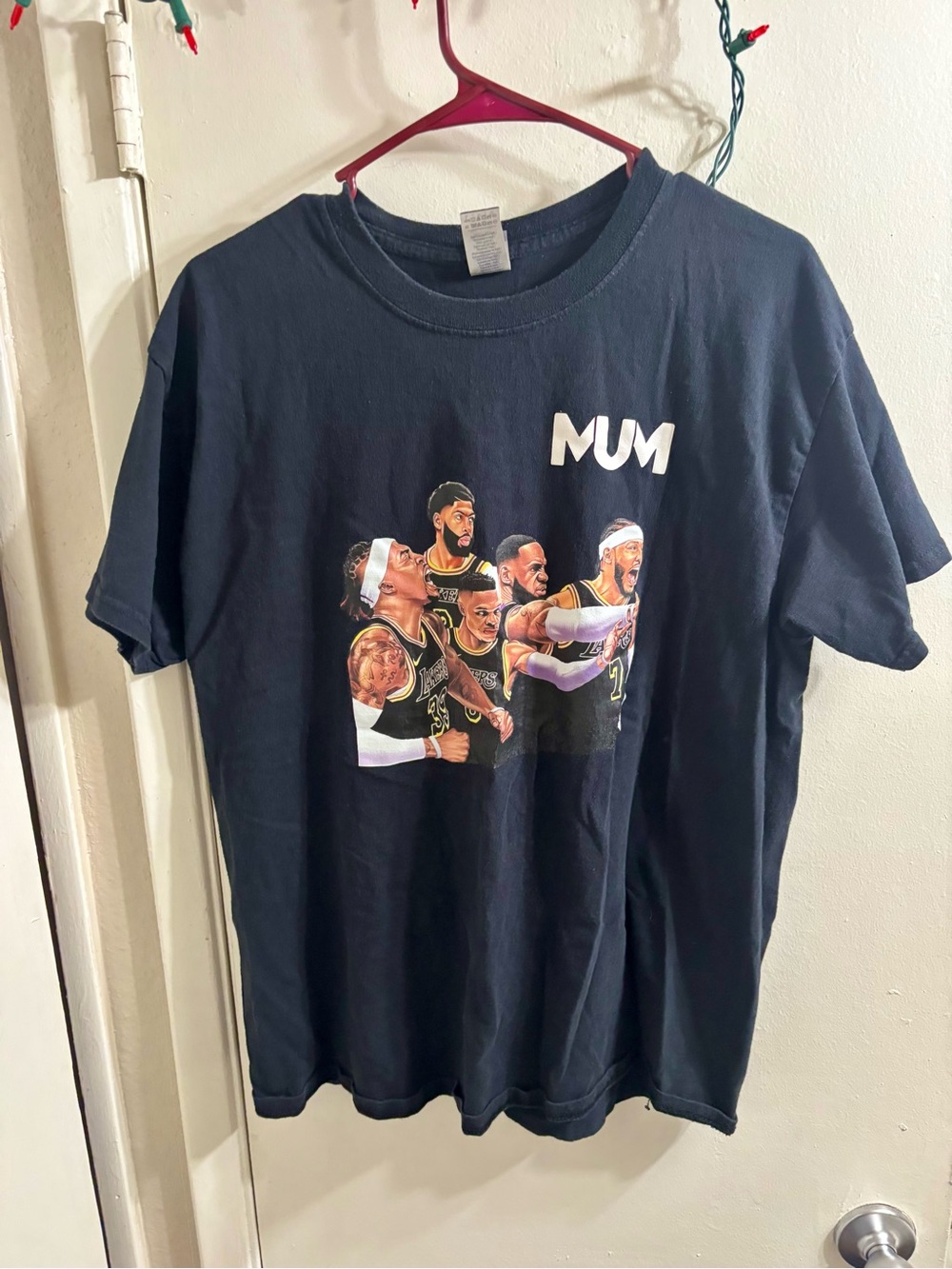 LA Lakers Graphic T-Shirt Black Gildan Men Size Large Short Sleeve Basketball